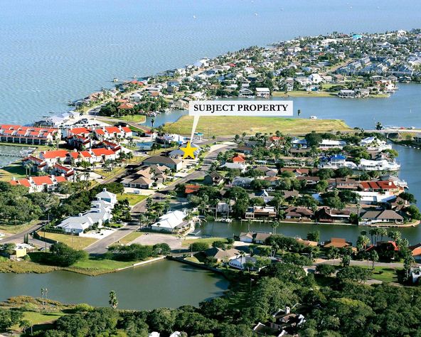 FULTON POINTE PROFESSIONAL SUITES: 621 S Fulton Beach Rd, Rockport, TX 78382